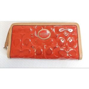 Coach Patent Leather Bifold wallet
